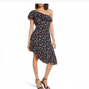 Leith - One Shoulder Ruffle Dress black floral